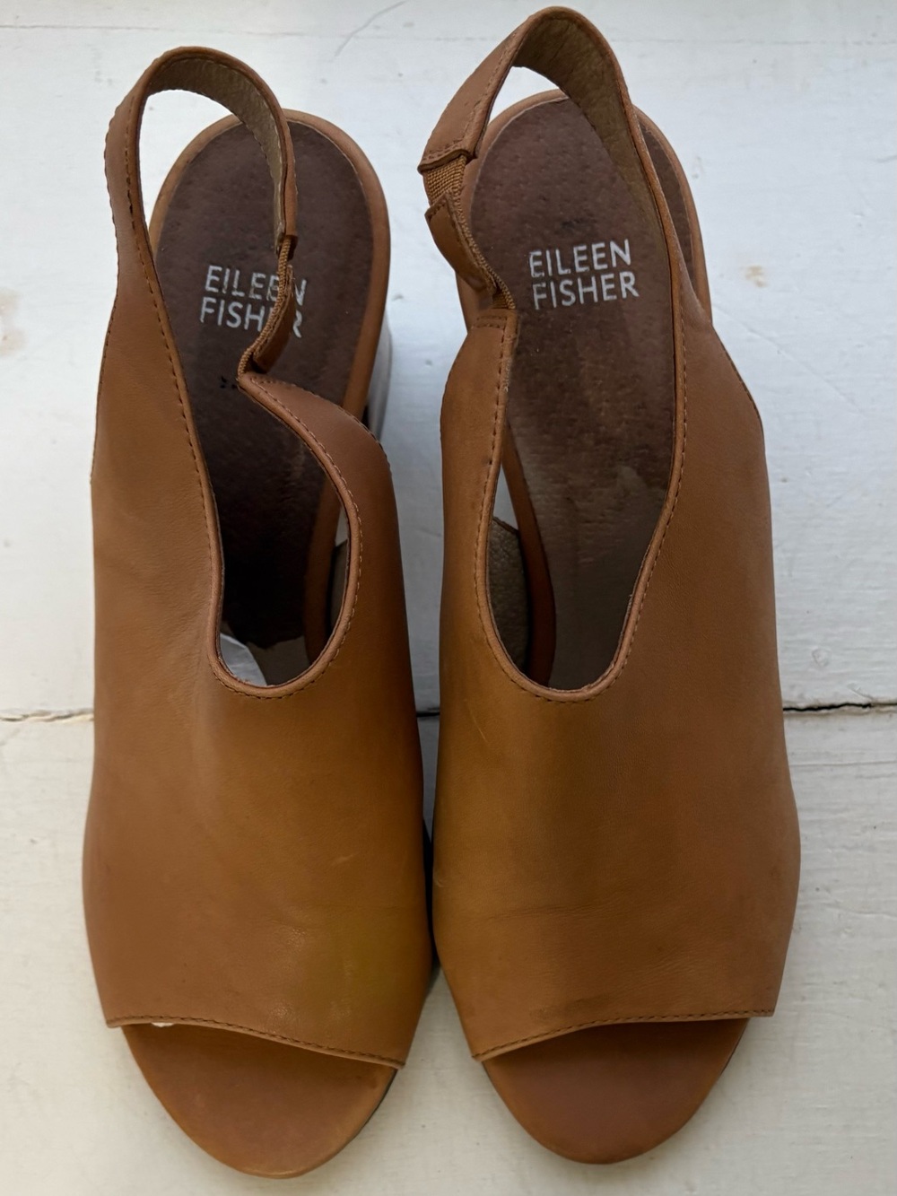 Eileen Fisher TAN MULTI BOBBIE ITALIAN LEATHER SLINGBACK SANDAL. Size 7.5
